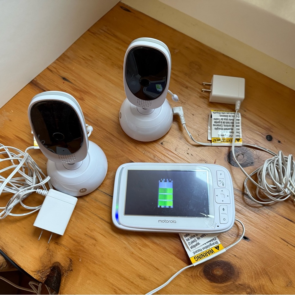 Motorola White and Black Baby Monitor with Cameras